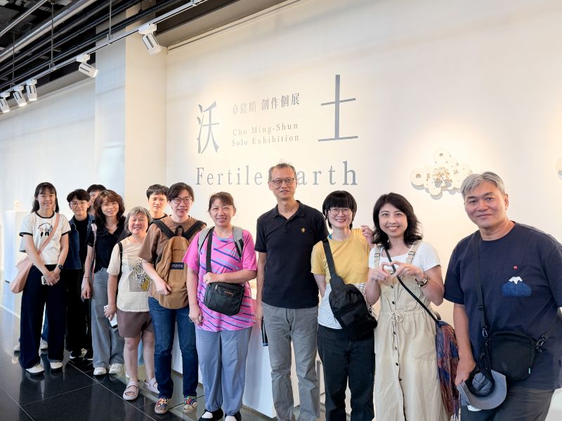 鶯歌光點美學館表示，未來將持續規劃藝術家導覽及交流活動，讓民眾有機會親近創作者、認識作品背後的故事，進一步拉近藝術與日常生活的距離